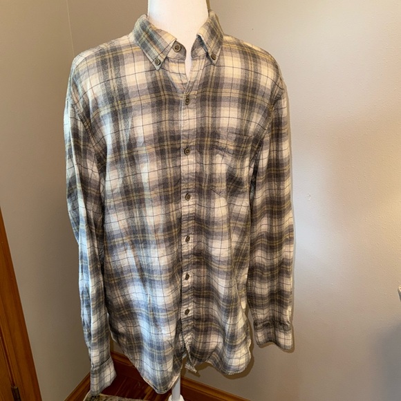 American Eagle Flannel Shirt - Picture 1 of 4